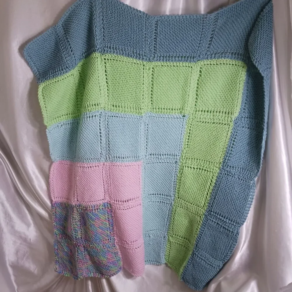 Hand Knitted Afghan Throw Blanket 27'' X 28''